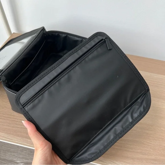 BEIS Black Cosmetic Case Matte Finish - Picture 4 of 14